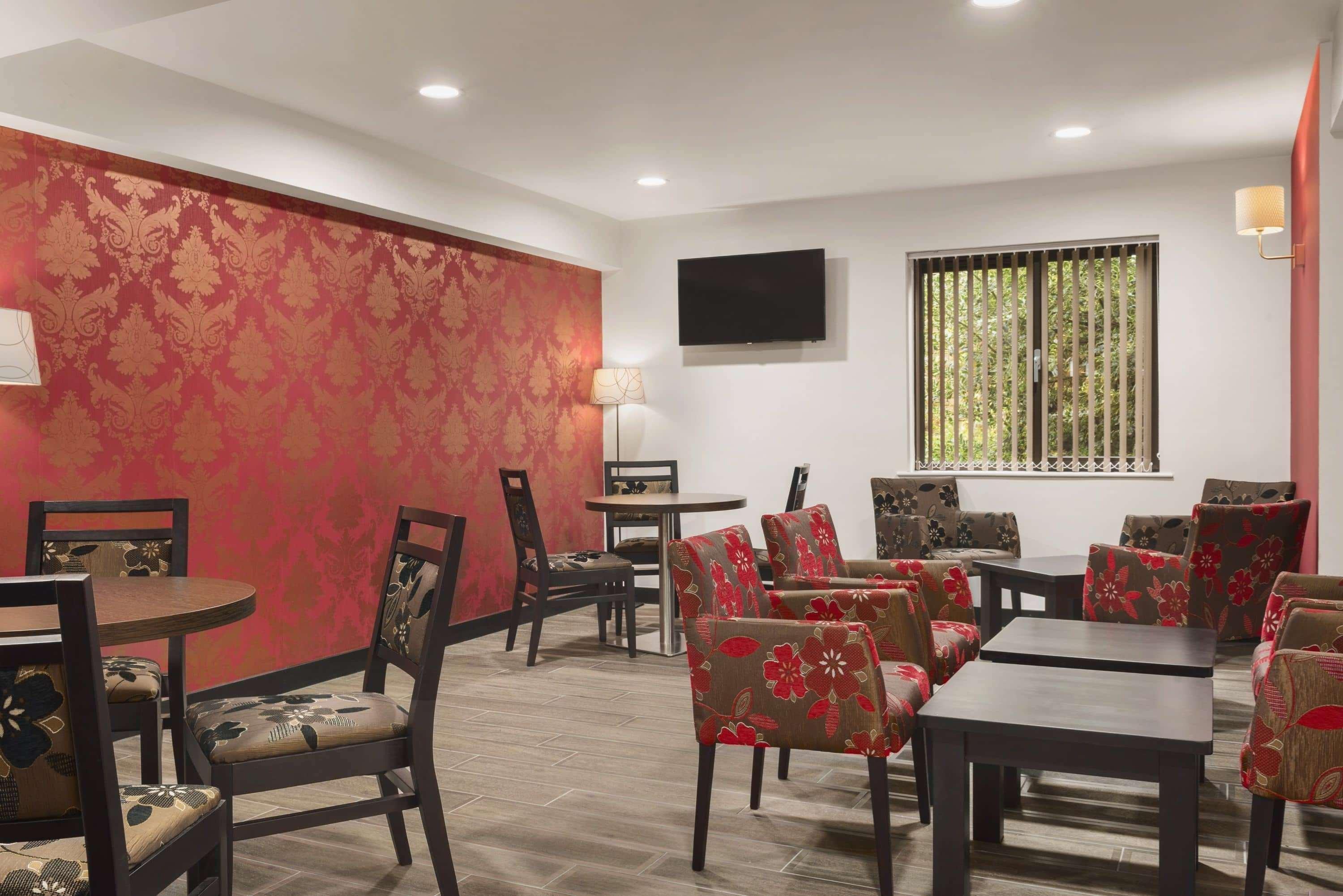 Ramada By Wyndham Cambridge Hotel Fen Drayton Eksteriør billede
